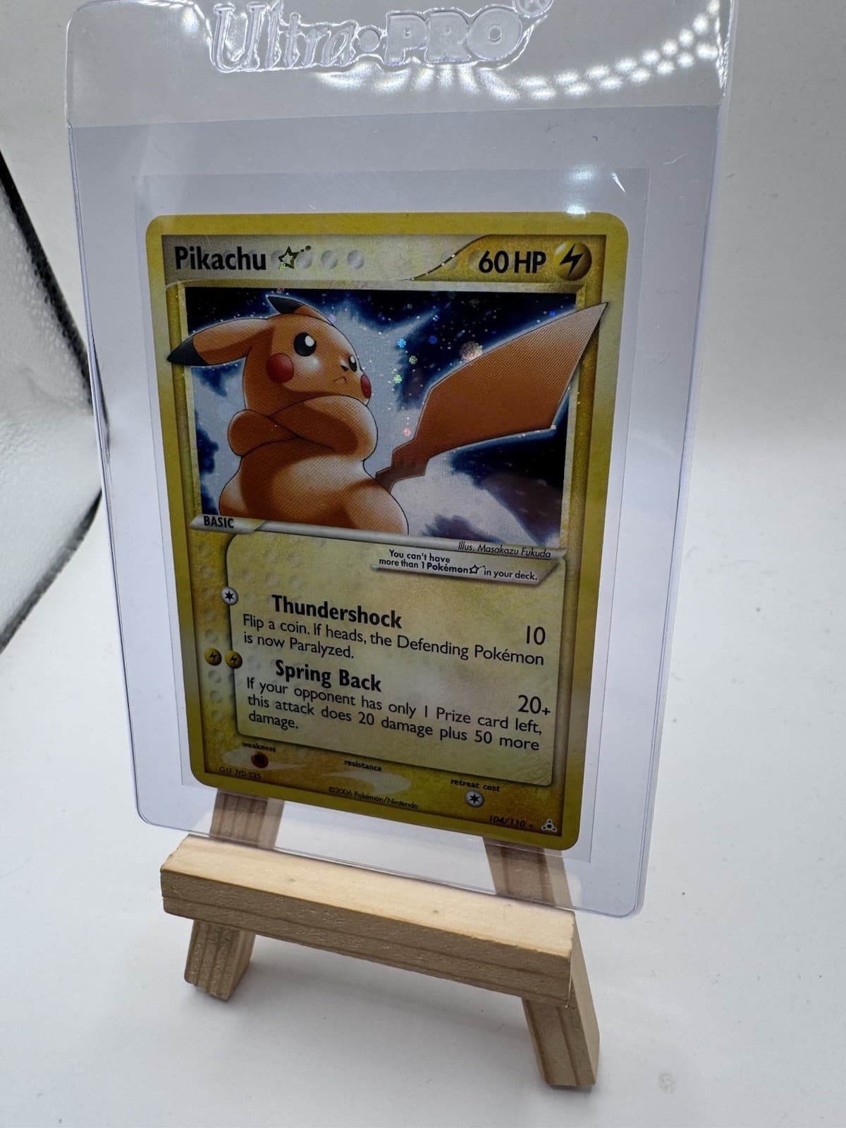 Pikachu 2006 Pokemon Gold Star #104 Holo Holon
