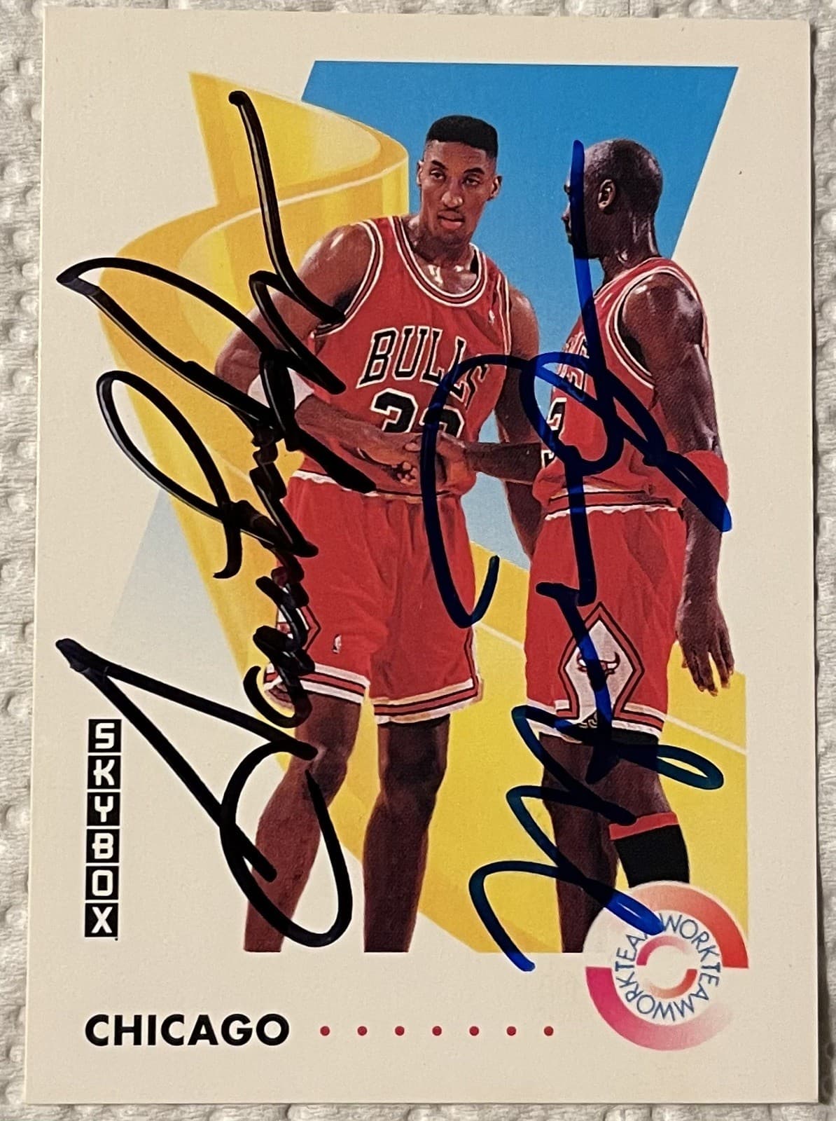 1992-93 Upper Deck Set Michael Jordan, Scottie Pippen #462 Dual IP Auto Card