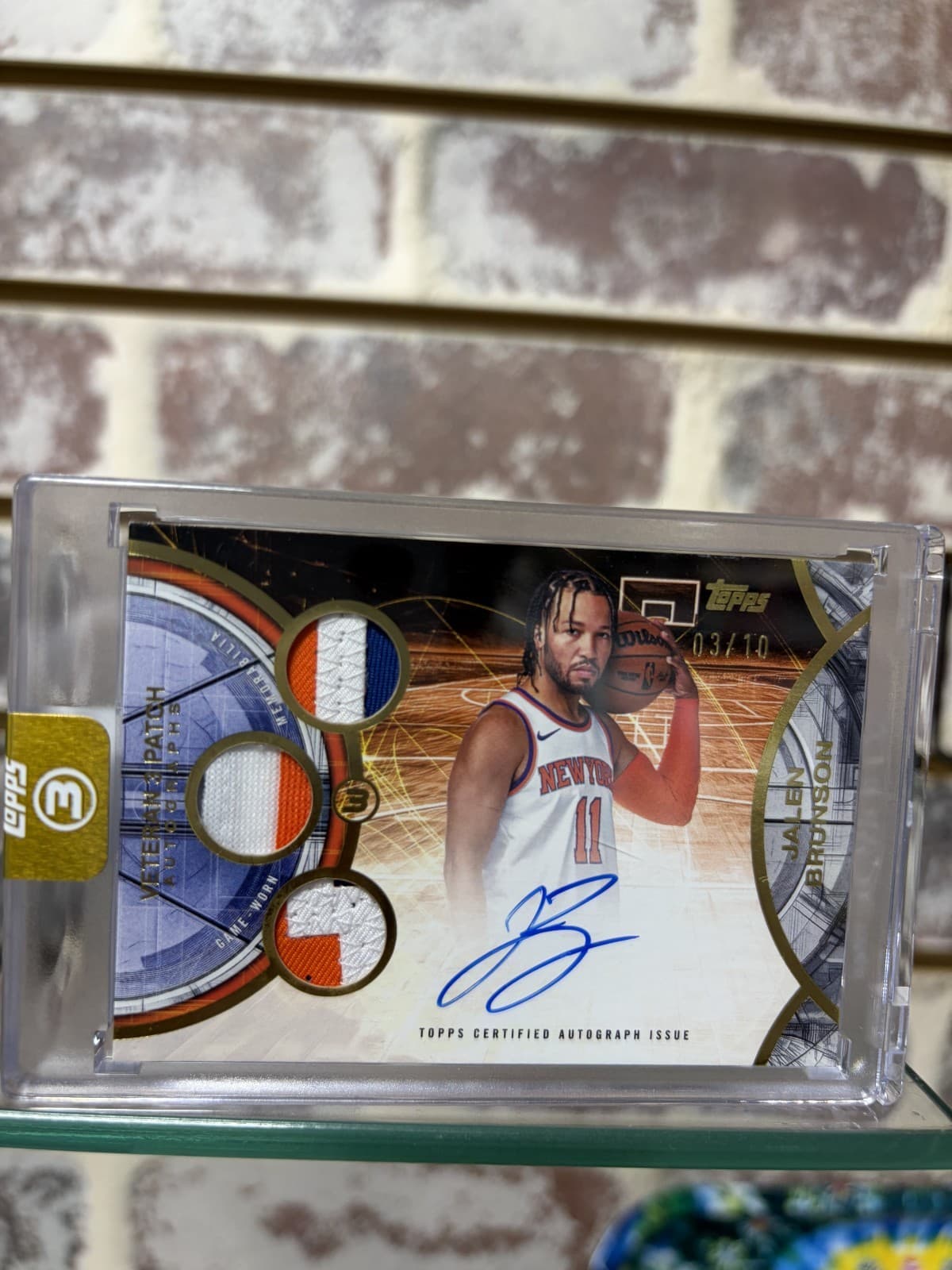 jalen brunson 2025-26 topps 3 Veteran Triple Patch Auto 03/10 Auto On Card