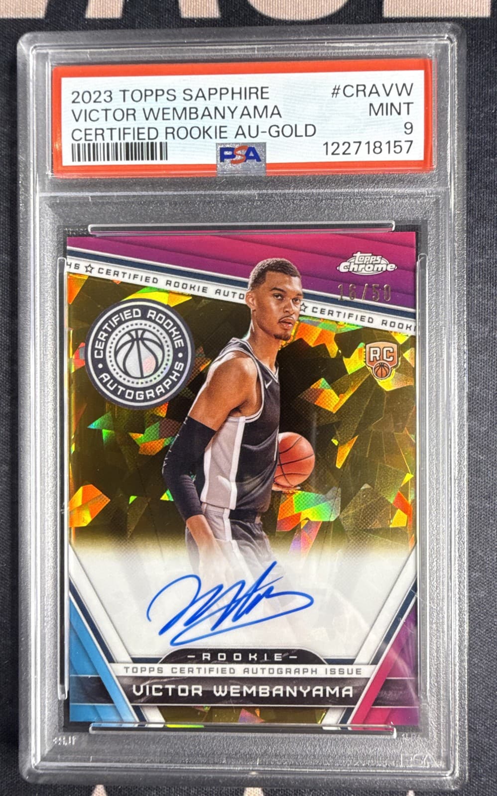 VICTOR WEMBANYAMA 2023-24 TOPPS CHROME SAPPHIRE ROOKIE GOLD REFRACTOR AUTO 47/50