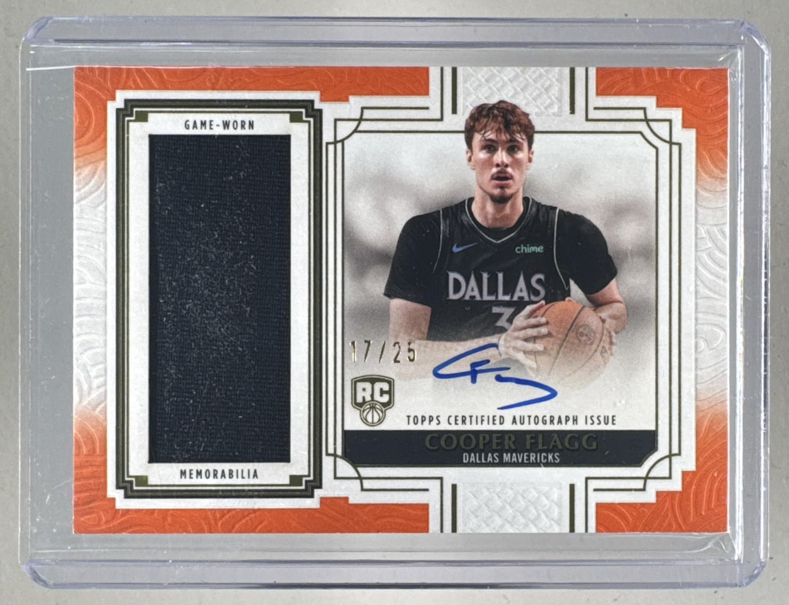 Cooper Flagg 2025 Topps Definitive Orange RC Rookie Patch Auto 17/25