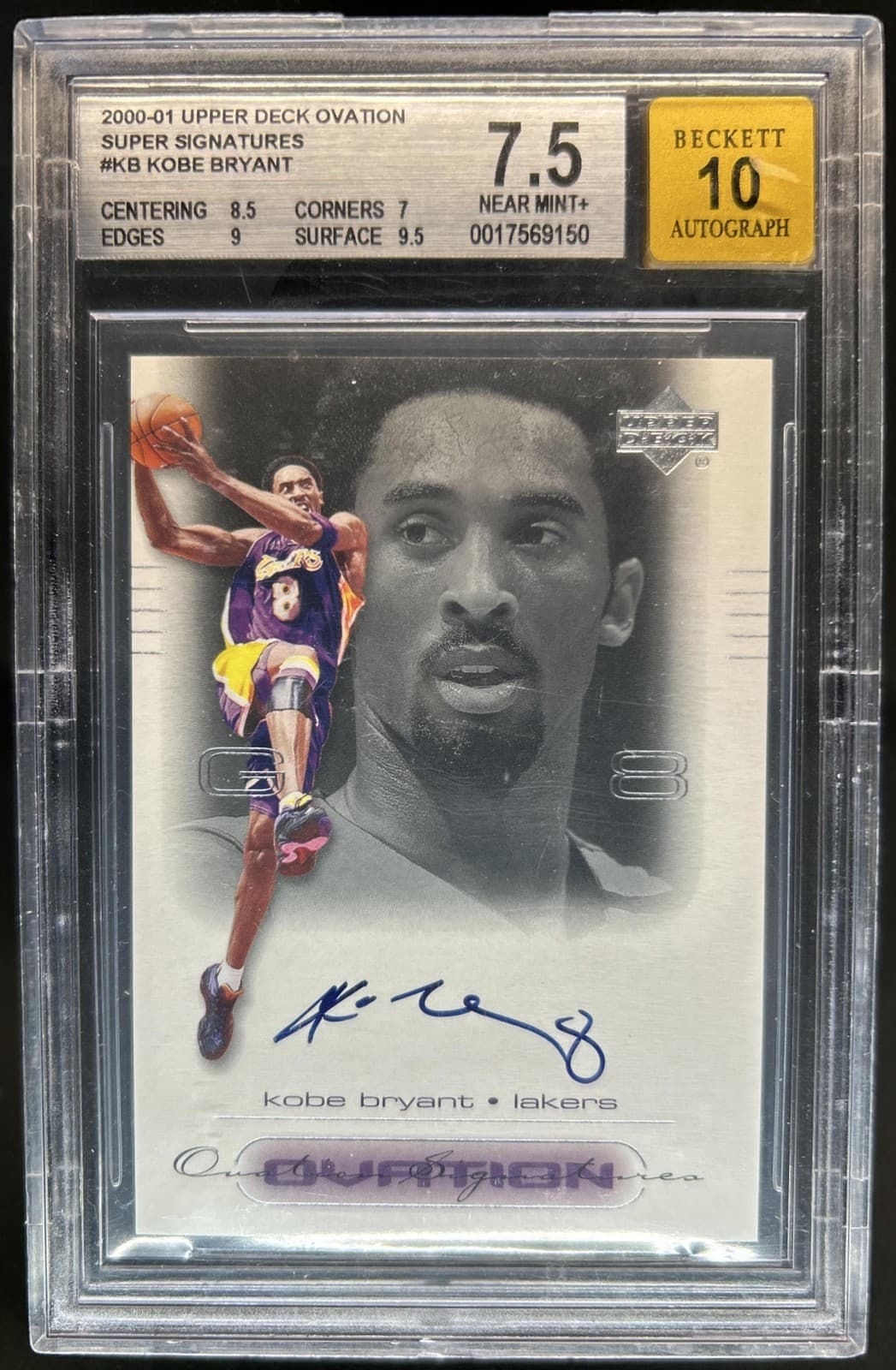 2000-01 Upper Deck Ovation Kobe Bryant Super Signatures Auto #KB BGS 7.5 10