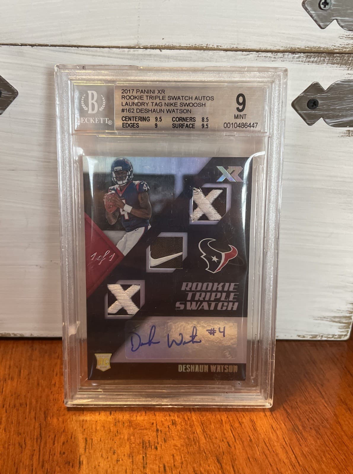 2017 Panini XR Rookie Triple Swatch Autographs Deshaun Watson 1/1 #162 BGS 9
