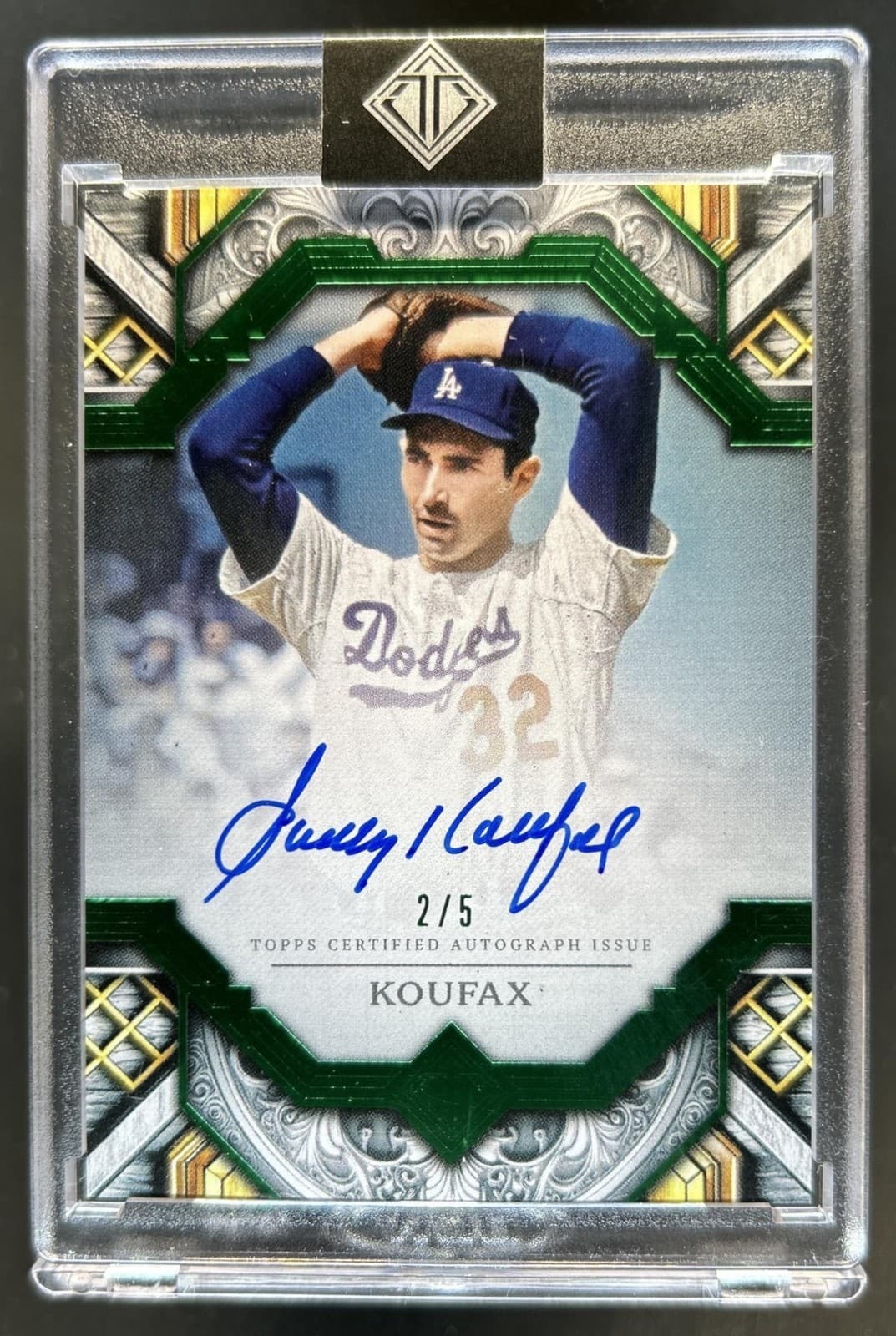 2025 Topps Transcendent Collection Sandy Koufax Auto Emerald #/5 Dodgers