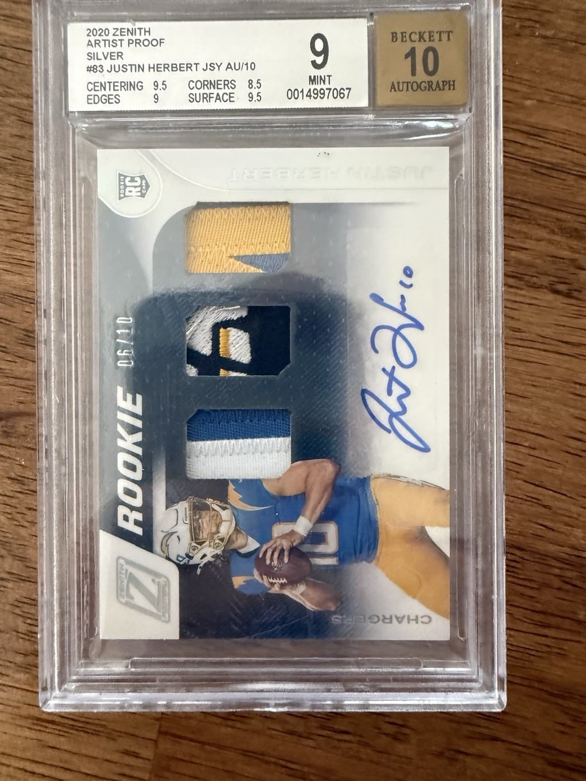 2020 Panini Zenith Justin Herbert RC Patch Auto Silver #83 /10 BGS 9