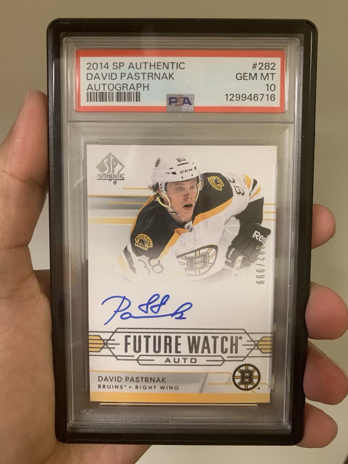 2014-15 SP Authentic Future Watch Auto /999 #282 David Pastrnak - Bruins PSA 10