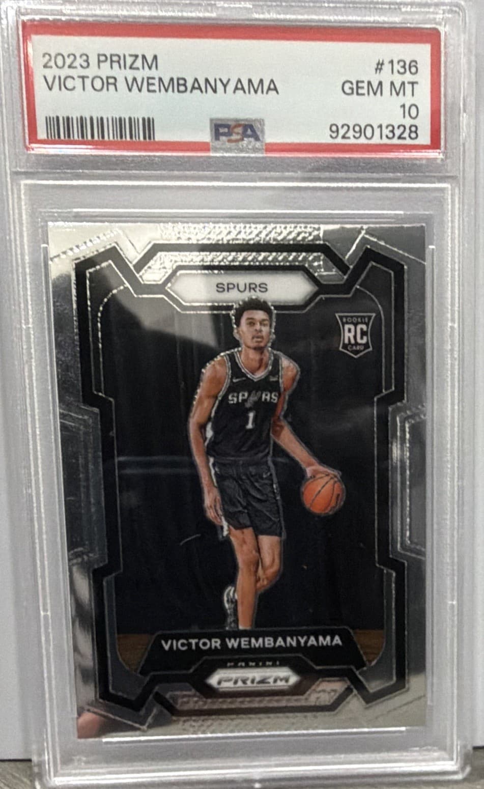 Panini 2023-24 Prizm Victor Wembanyama RC Base Spurs #136 PSA 10