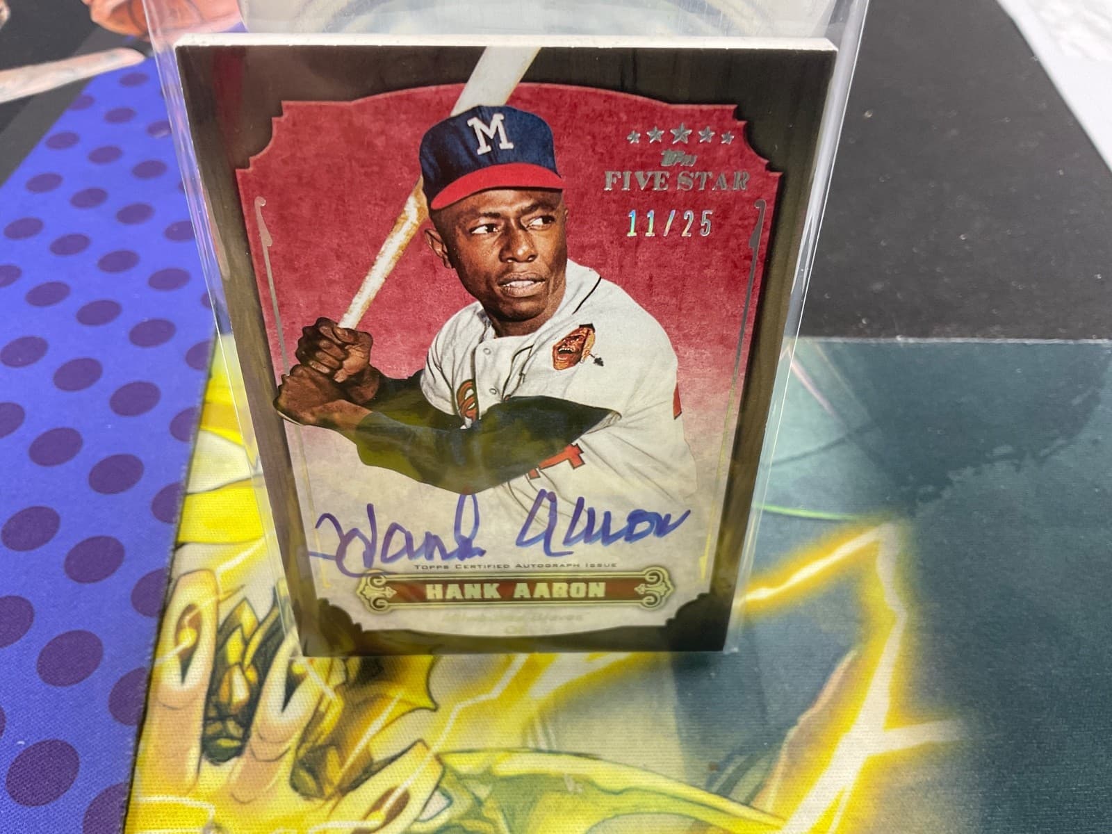 2012 Topps 5 Star on card Autograph HANK AARON #11/25 in NMT w/ minor edge wear