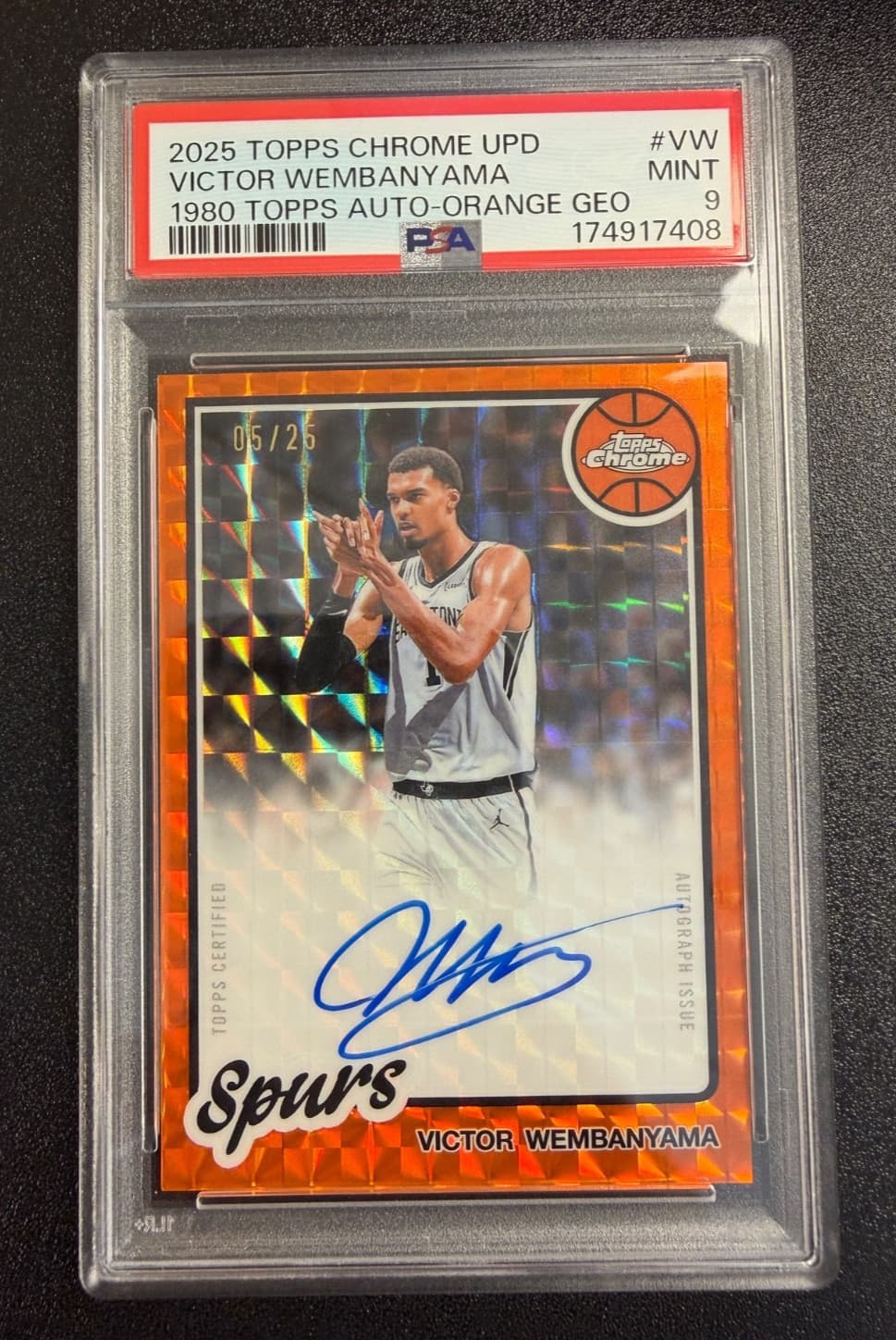 2025-26 Topps Chrome UPD Victor Wembanyama 1980 Orange Geo Auto /25 PSA 9