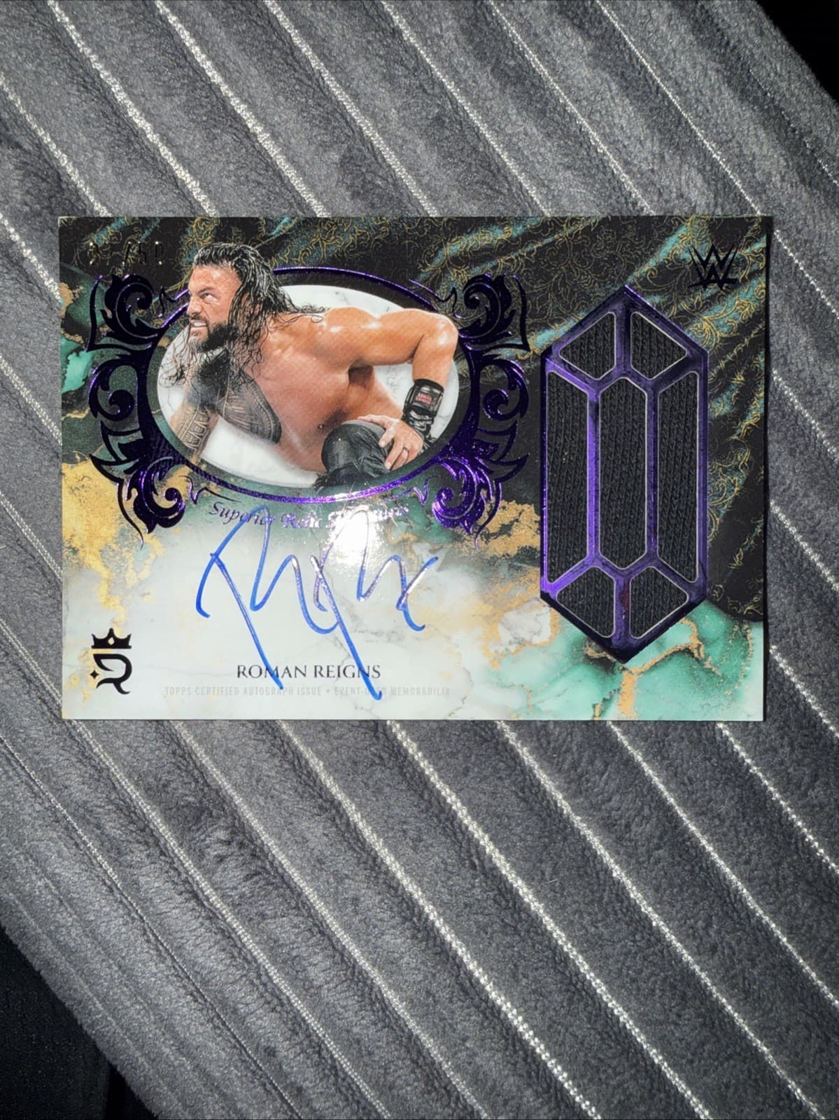 2025 Topps WWE Royalty Roman Reigns Superior Relic Signatures Auto /50