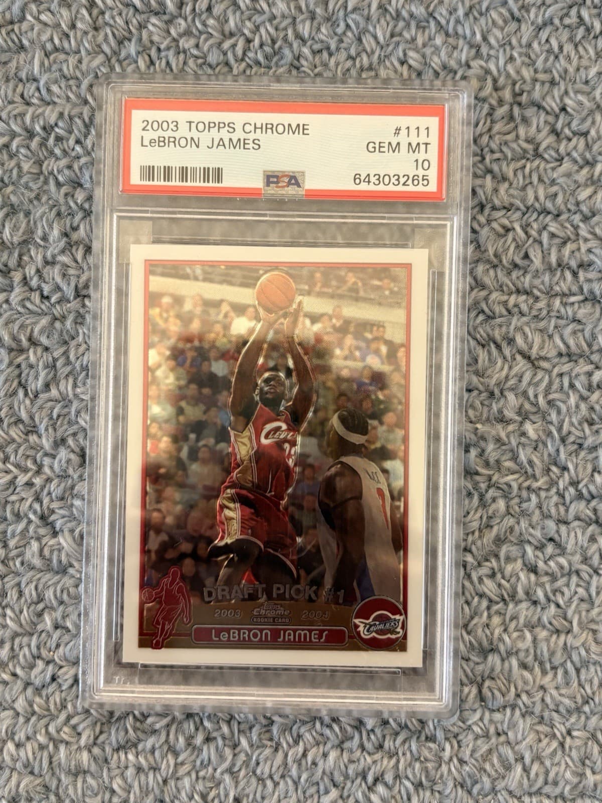 2003 TOPPS CHROME #111 LeBRON JAMES RC CAVALIERS PSA 10
