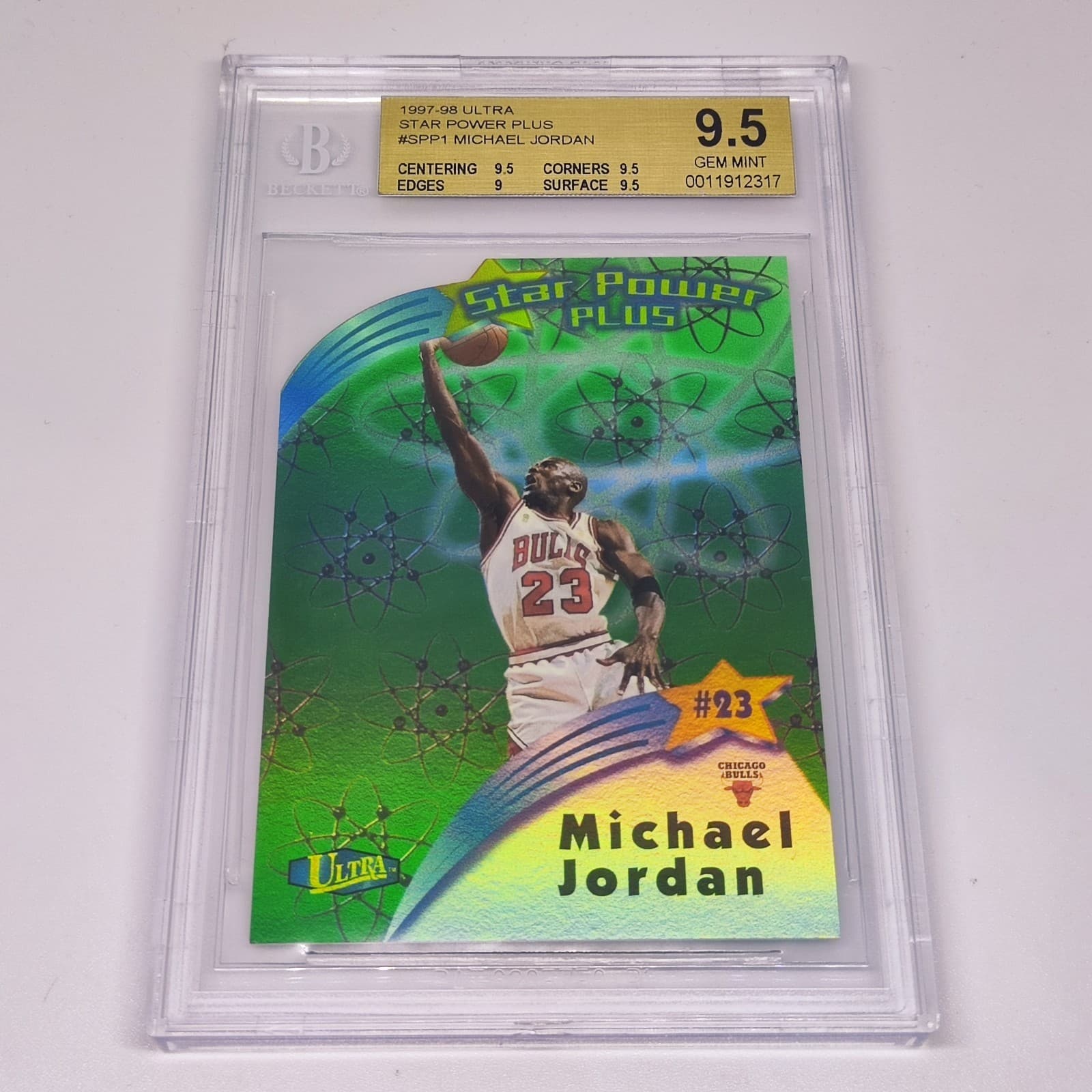 1997-98 Fleer Ultra Star Power Plus #1 MICHAEL JORDAN BGS 9.5!! Gem Mint