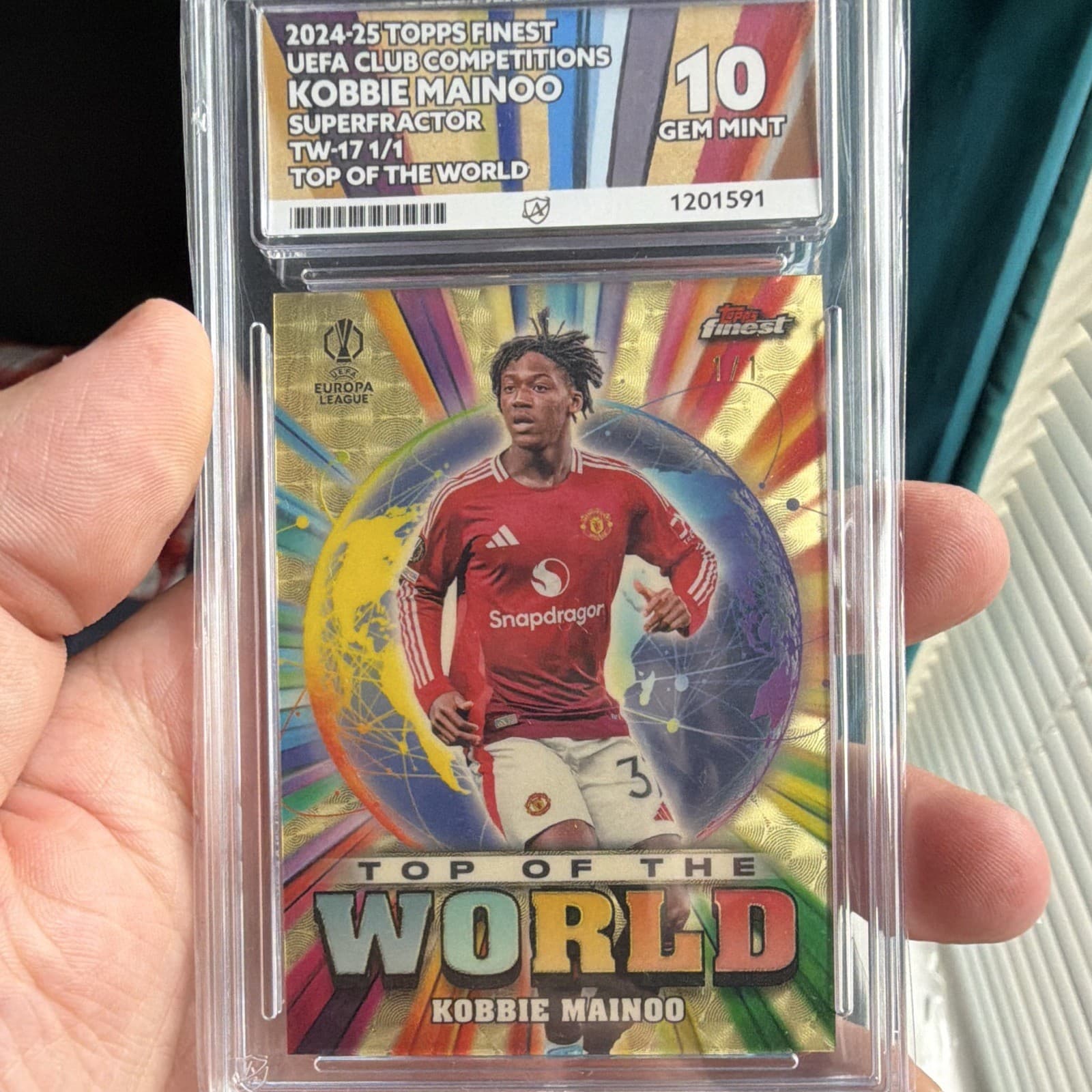Topps Finest UCC Kobbie Mainoo TW-17 Superfractor 1/1 ACE 10
