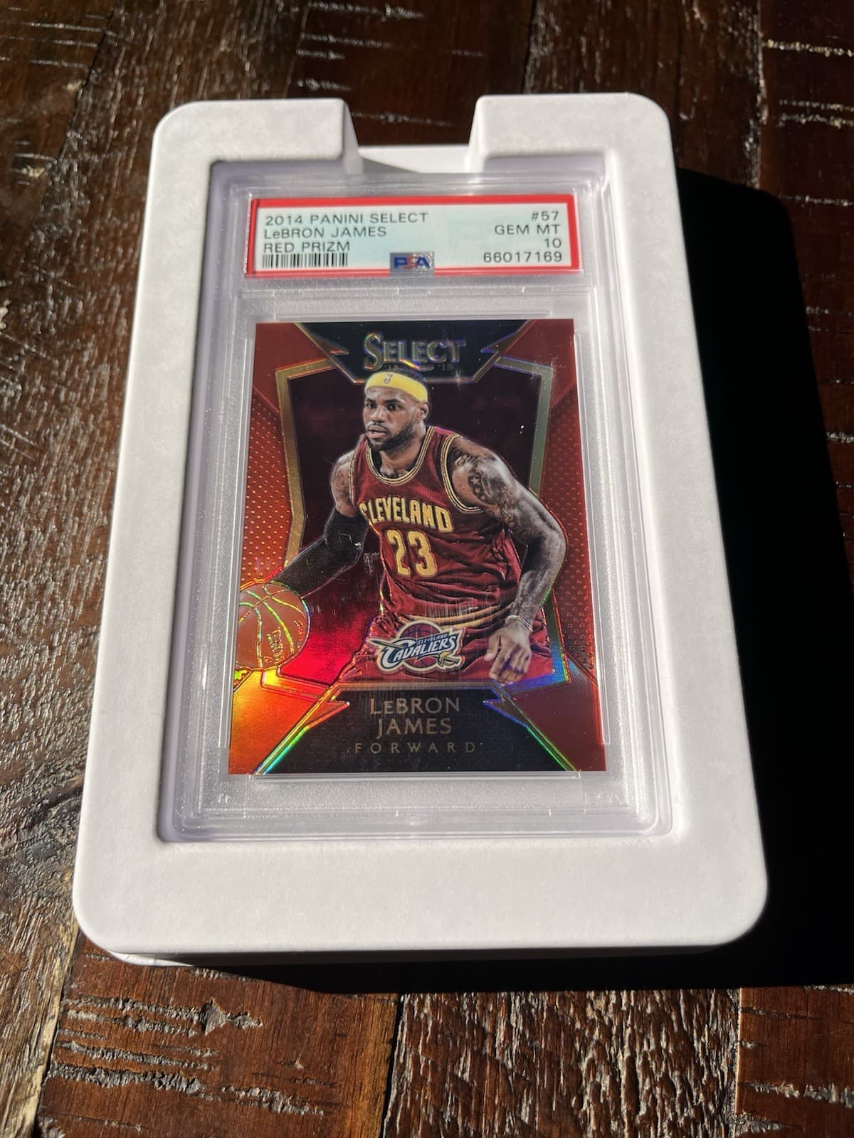 Panini 2014-15 Select LeBron James #57 Concourse Red Prizm /149 Cavs PSA